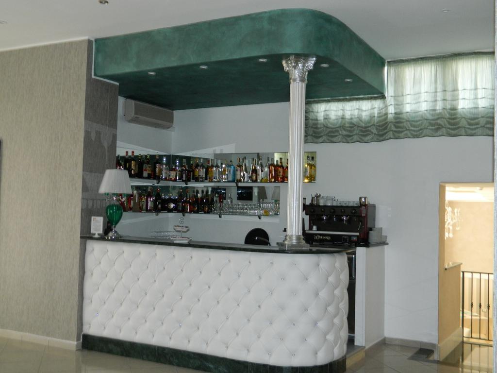Hotel Inn Джардини Наксос Екстериор снимка